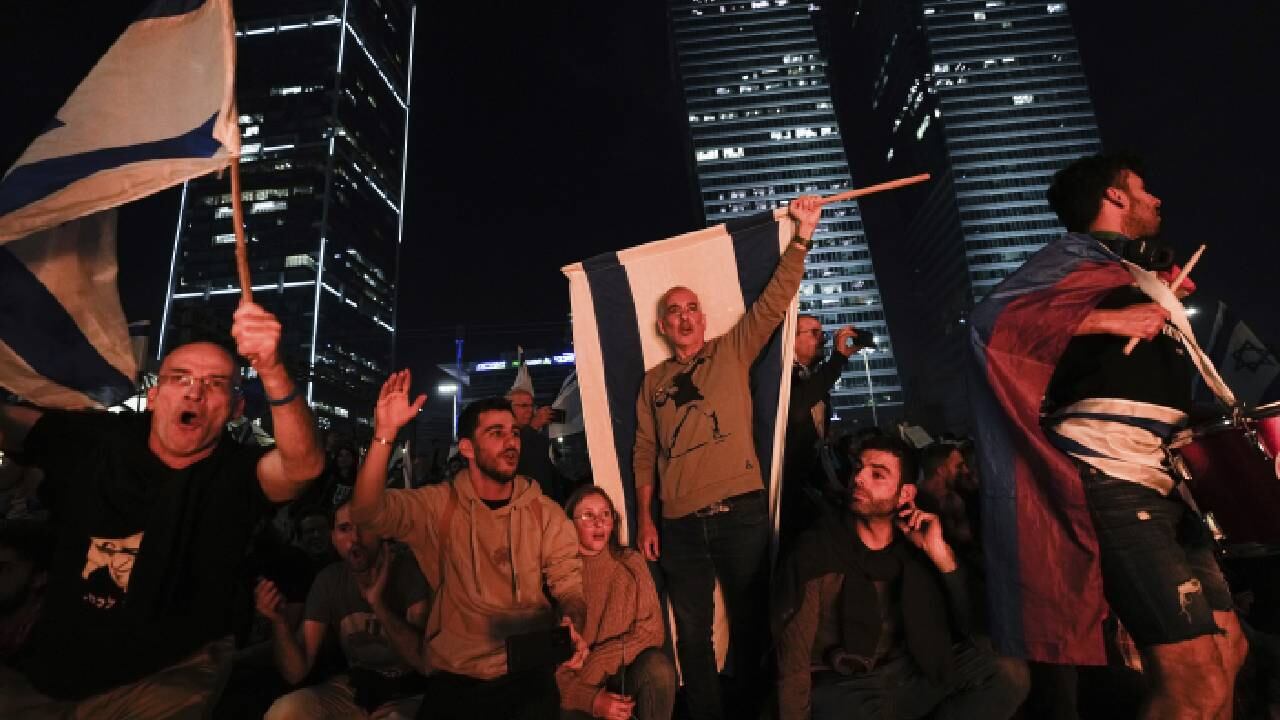 Ola de protestas en Israel por reforma judicial.