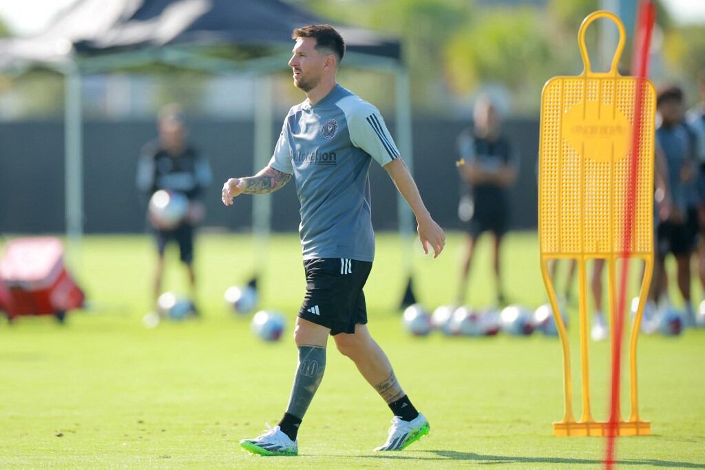 Lionel Messi en entrenamiento con Inter de Miami.