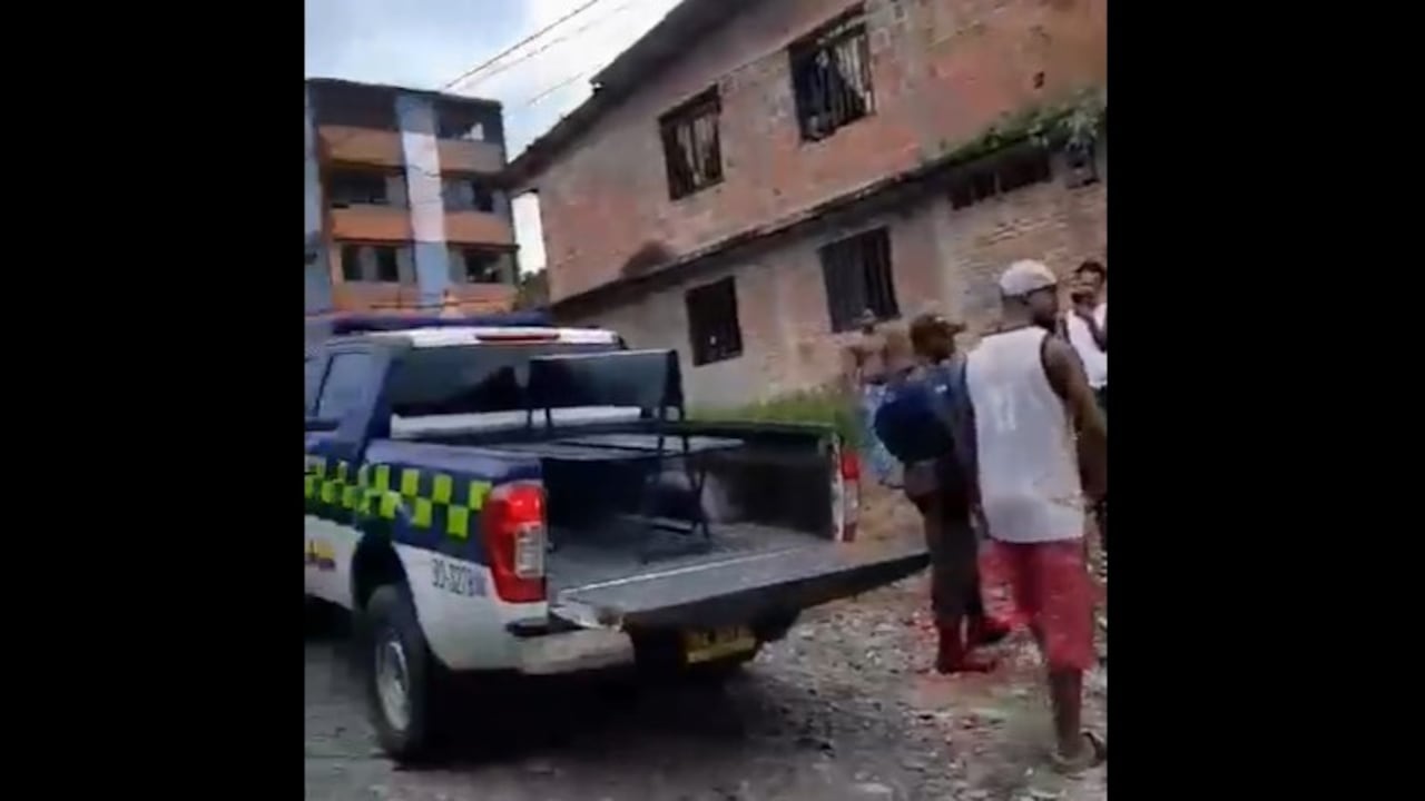 Tragedia en Buenaventura, padre atacó a su hijastra y los vecinos hicieron justicia por propia mano.