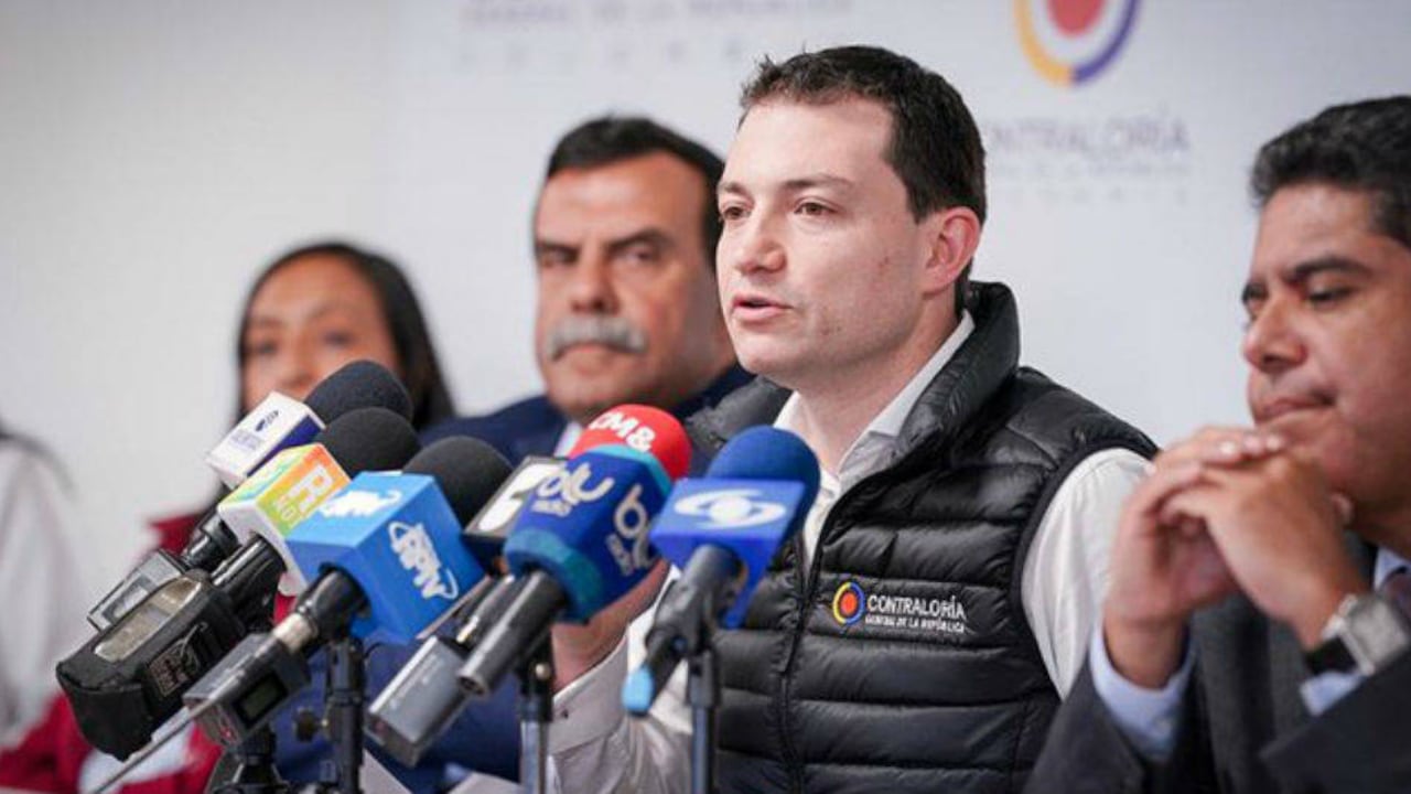 El contralor Carlos Felipe Córdoba tiene coronavirus