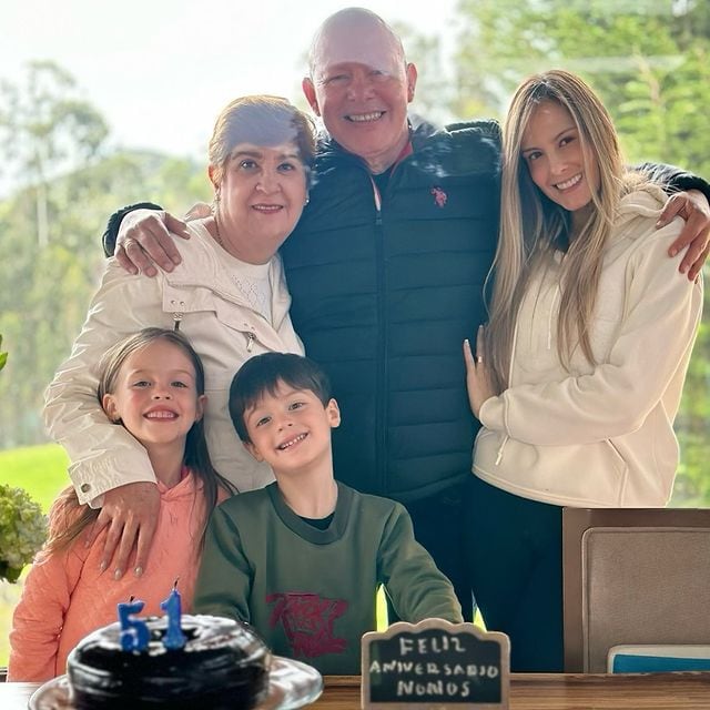 La presentadora se cambió el color de cabello