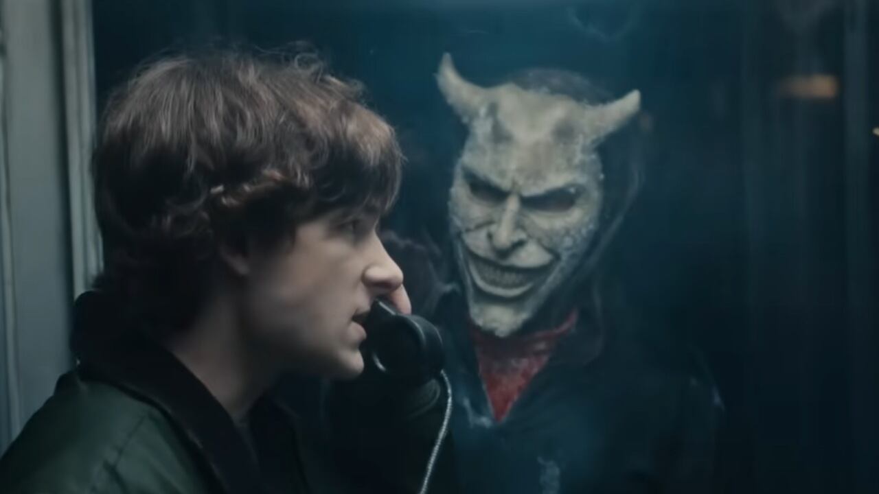 Teléfono Negro 2: película de terror