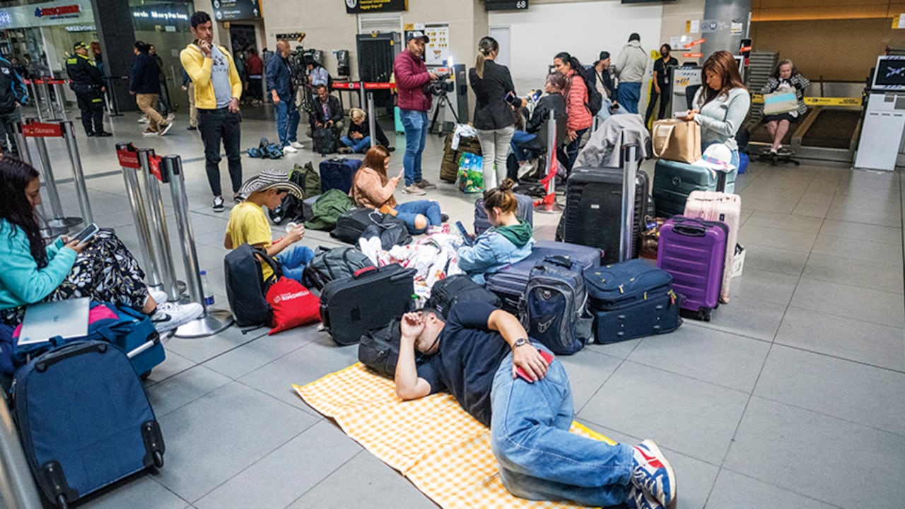 Los menores de edad deben presentar una documentación específica para salir de viaje.