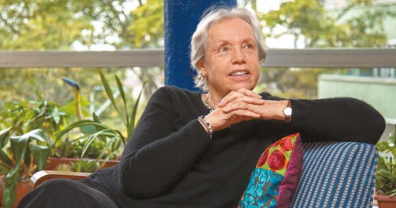 María Victoria Uribe ha escrito, entre otros libros, 'Antropología de la inhumanidad. Un ensayo interpretativo sobre el terror en Colombia' (2004) y 'Ni canto de gloria ni canto fúnebre. El regreso del EPL a la vida civil' (1994). Foto: Esteban Vega.