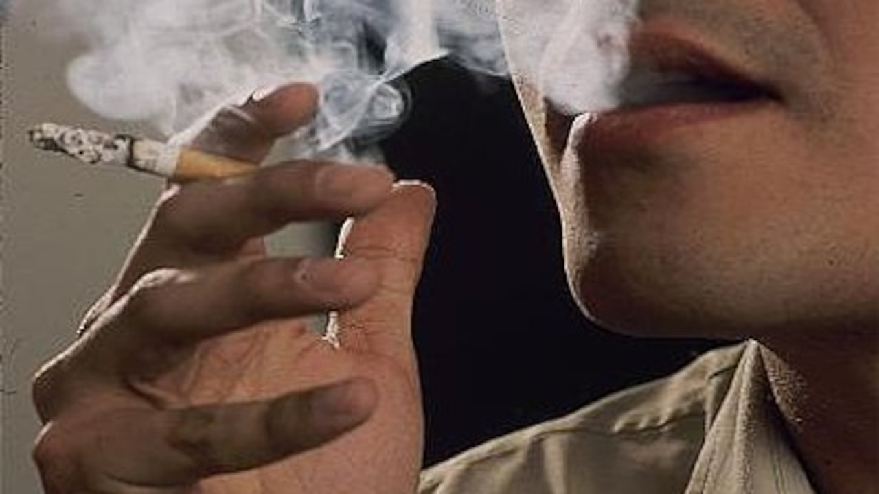 Los espacios libres de humo podrían llevar a buen término las intenciones de los fumadores de dejar el cigarrillo.
