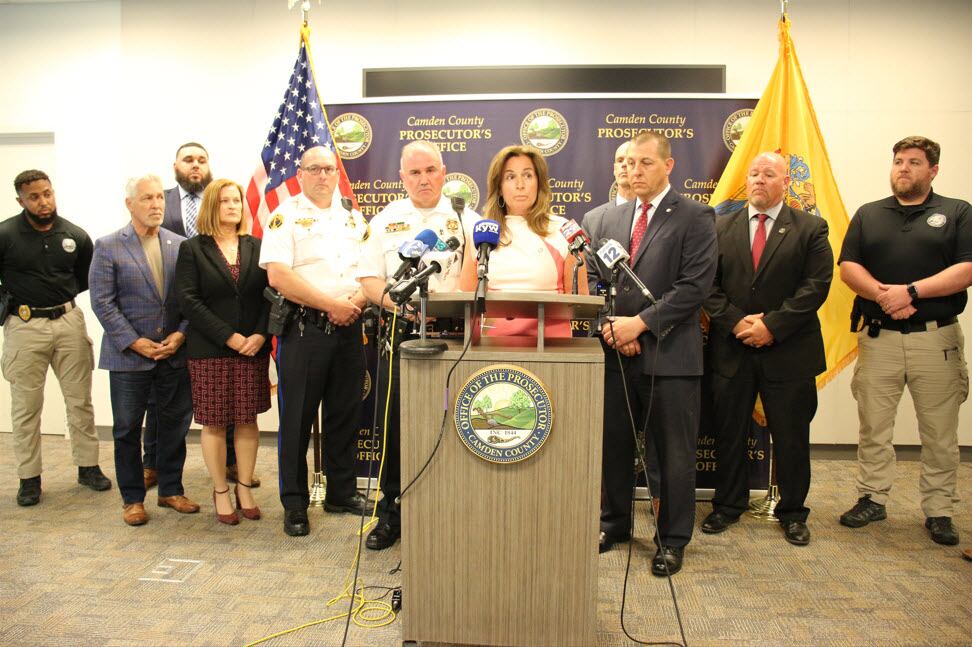 La policía realizó una rueda de prensa para dar detalles de las capturas