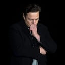 El propietario de Twitter y Tesla, dijo que debido a esa situación tomará acciones legales contra Jack Sweeney, un estudiante y programador estadounidense. (Photo by JIM WATSON / AFP)