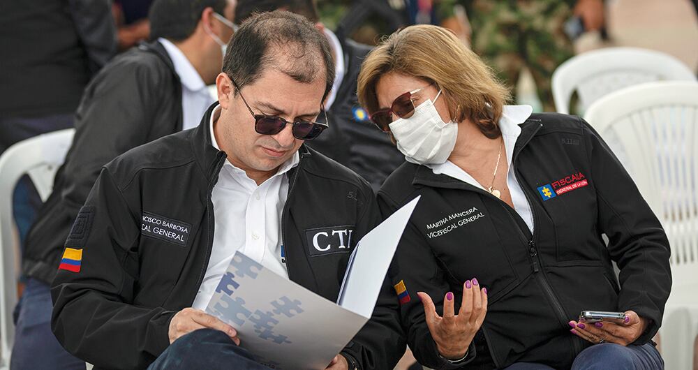  “¿Cree que soy como seguramente fueron algunos fiscales? ¿Que cojo el teléfono y llamo a un fiscal delegado ante la Corte a decirle haga esto o lo otro?”.