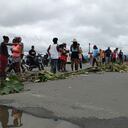 Habitantes de Buenaventura exigen mejoras en el abastecimiento de agua.