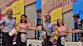 Juan Daniel Oviedo Y Alejandro Gaviria en la Feria del Libro de Bogotá.