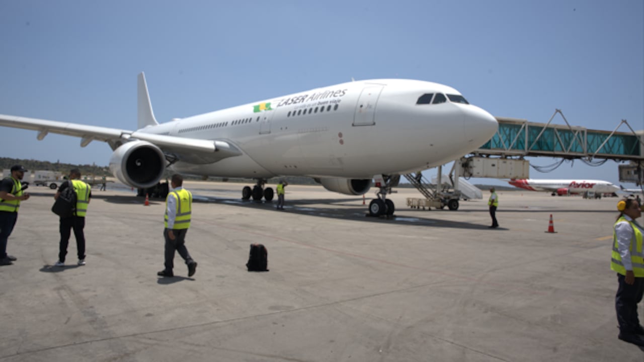 Laser Airlines reanudó temporalmente sus vuelos internacionales a Bogotá, Madrid y Santo Domingo desde el aeropuerto de Barcelona, en el estado Anzoátegui.