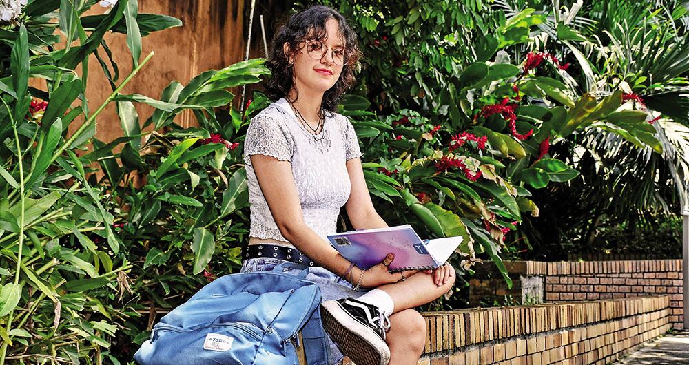 Obtener un puntaje perfecto de 100 sobre 100 en las pruebas de matemáticas convenció a Lina S. González de que incluso puede sacar adelante las materias que no le gustan.