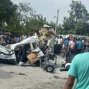 Carrefour es uno de los municipios más populosos y se encuentra en la carretera que conecta la capital de Haití con la península suroeste de la isla.