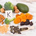 La vitamina K es conocida como la vitamina de la coagulación.