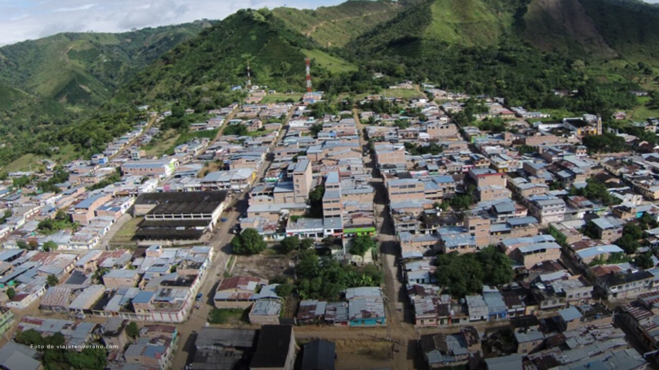 Panorámica de Acevedo, al sur de Huila