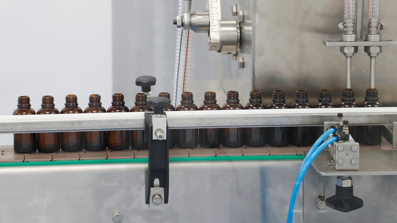 Inauguran primer laboratorio farmacéutico de cannabis medicinal en una zona franca