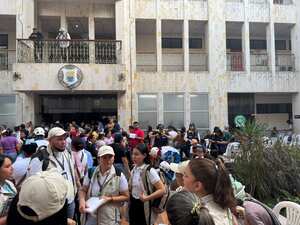 Más de mil familias desplazadas del Catatumbo llegaron a la Alcaldía de Cúcuta huyendo del ELN.