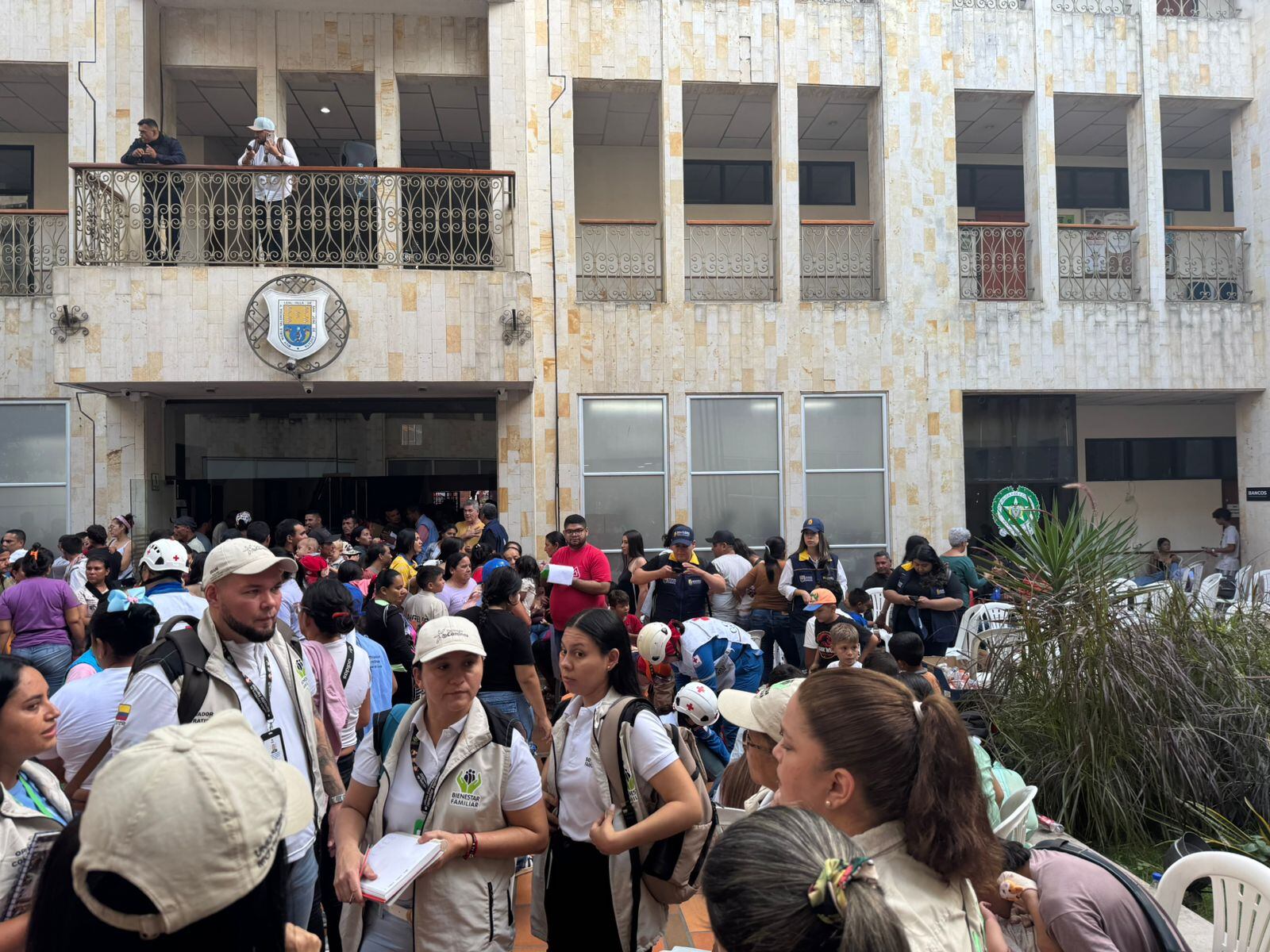 Más de mil familias desplazadas del Catatumbo llegaron a la Alcaldía de Cúcuta huyendo del ELN.