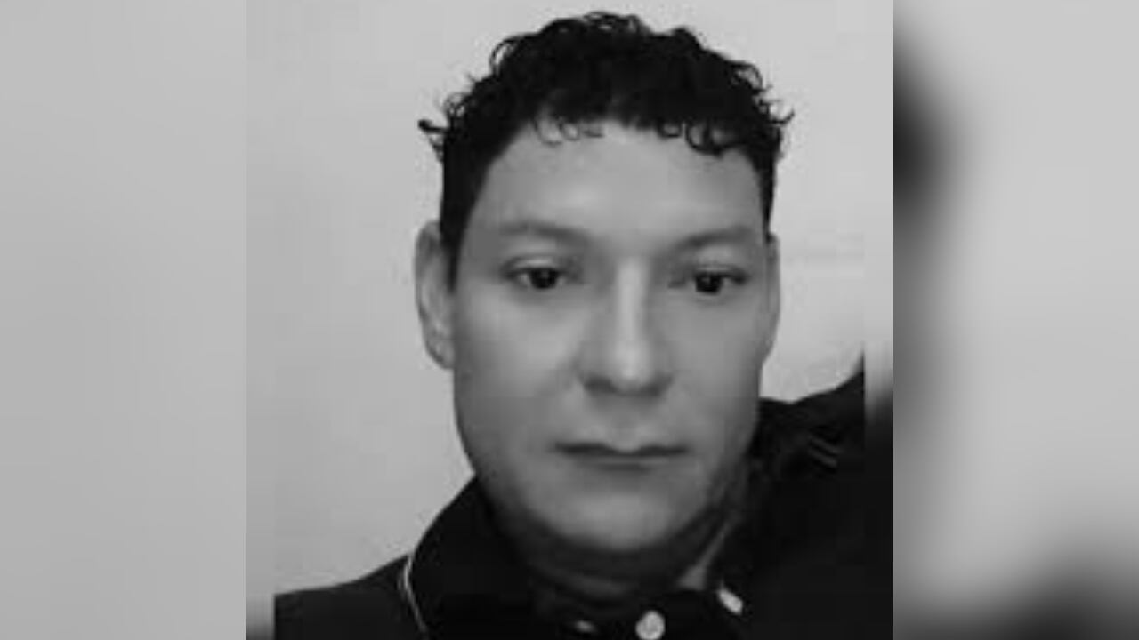 El conductor se alcanzó a despedir de sus hijas.