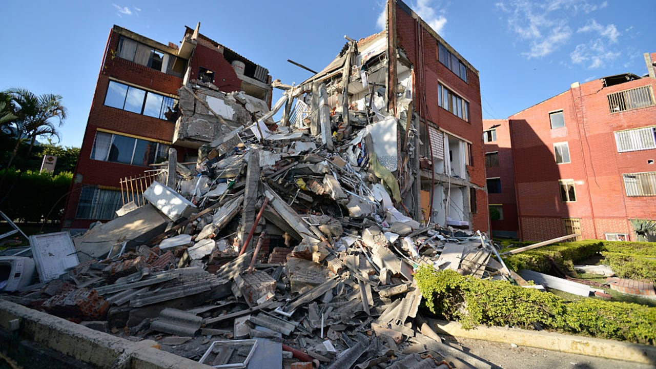 Edificio colapsado en Pereira. (Photo by Gabriel Aponte/Getty Images)
