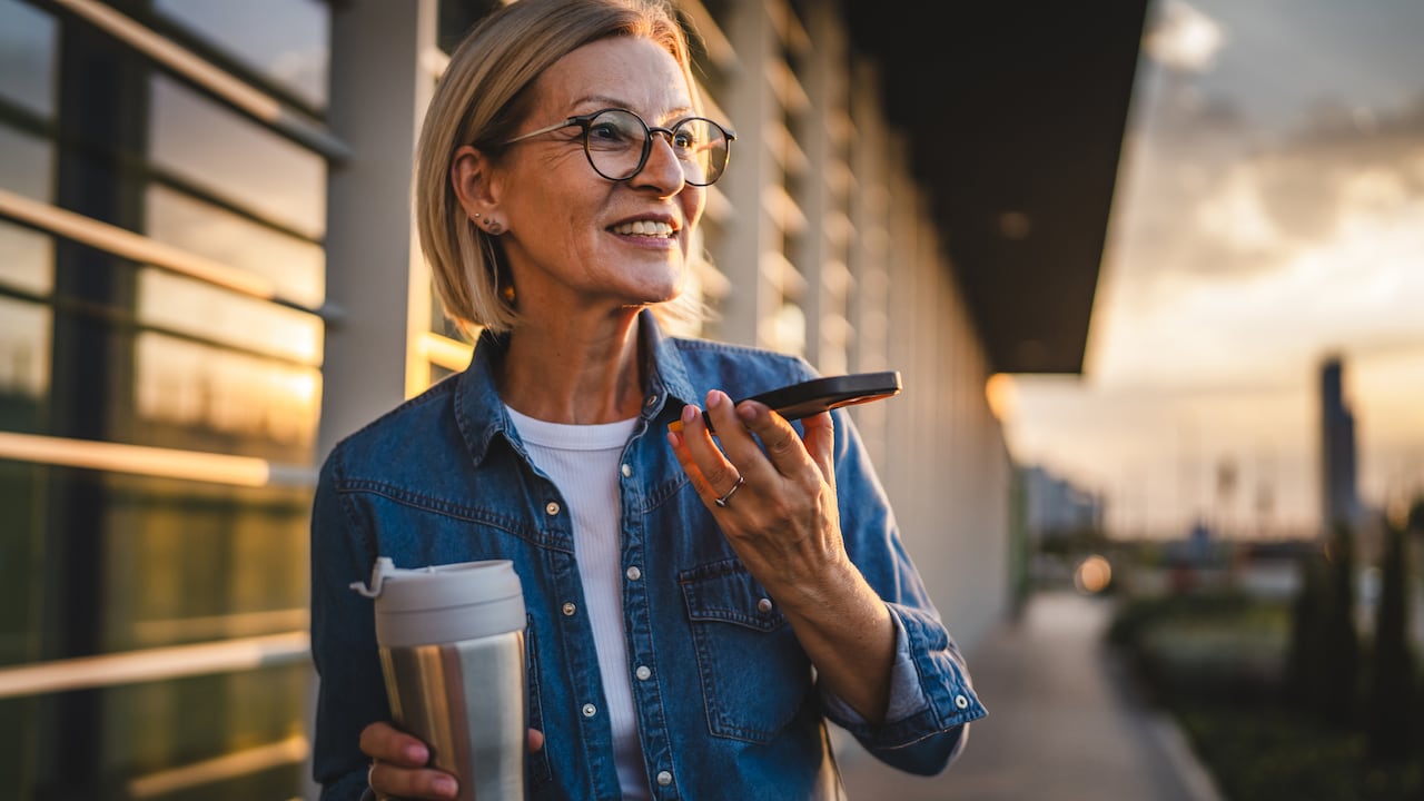Los termos son elementos que están permitidos para llevar en los aviones, pero deben ir desocupados.