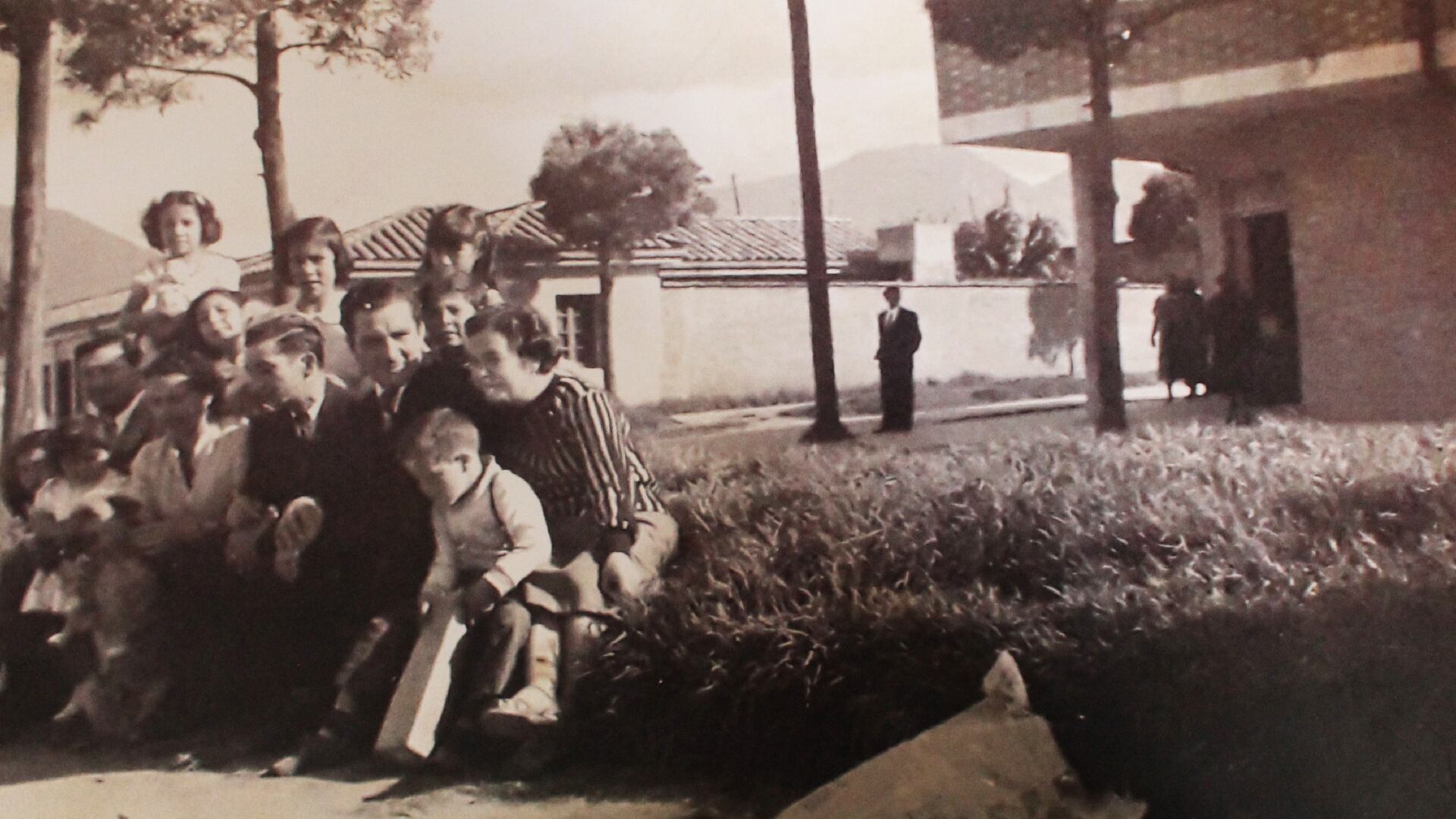 En la década de los 50 empezó a desarrollarse la industria del calzado en el barrio El Restrepo, en Bogotá. Cortesía: Junta de acción comunal del barrio Restrepo