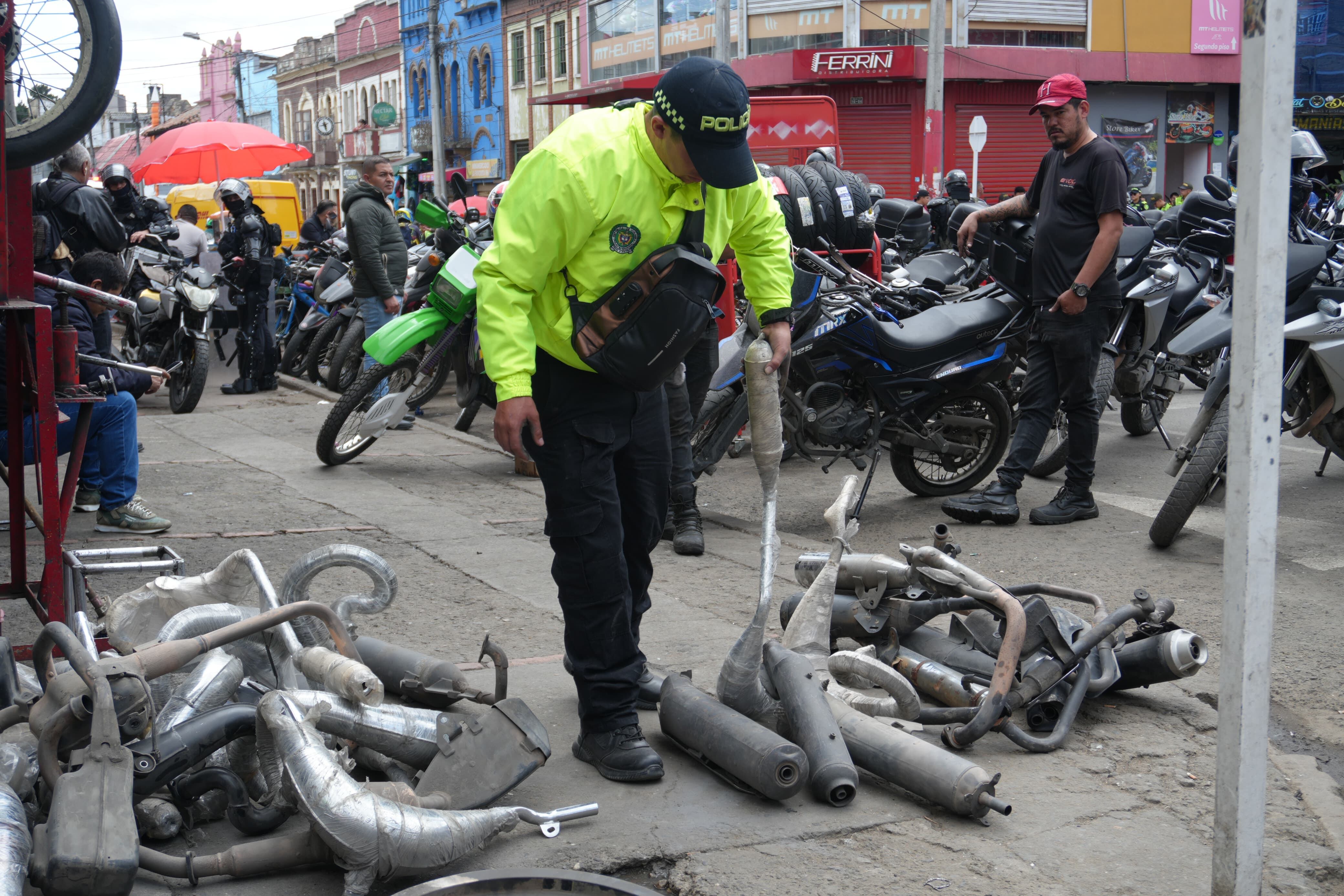 Operativo contra la venta de repuestos robados en la Favorita.