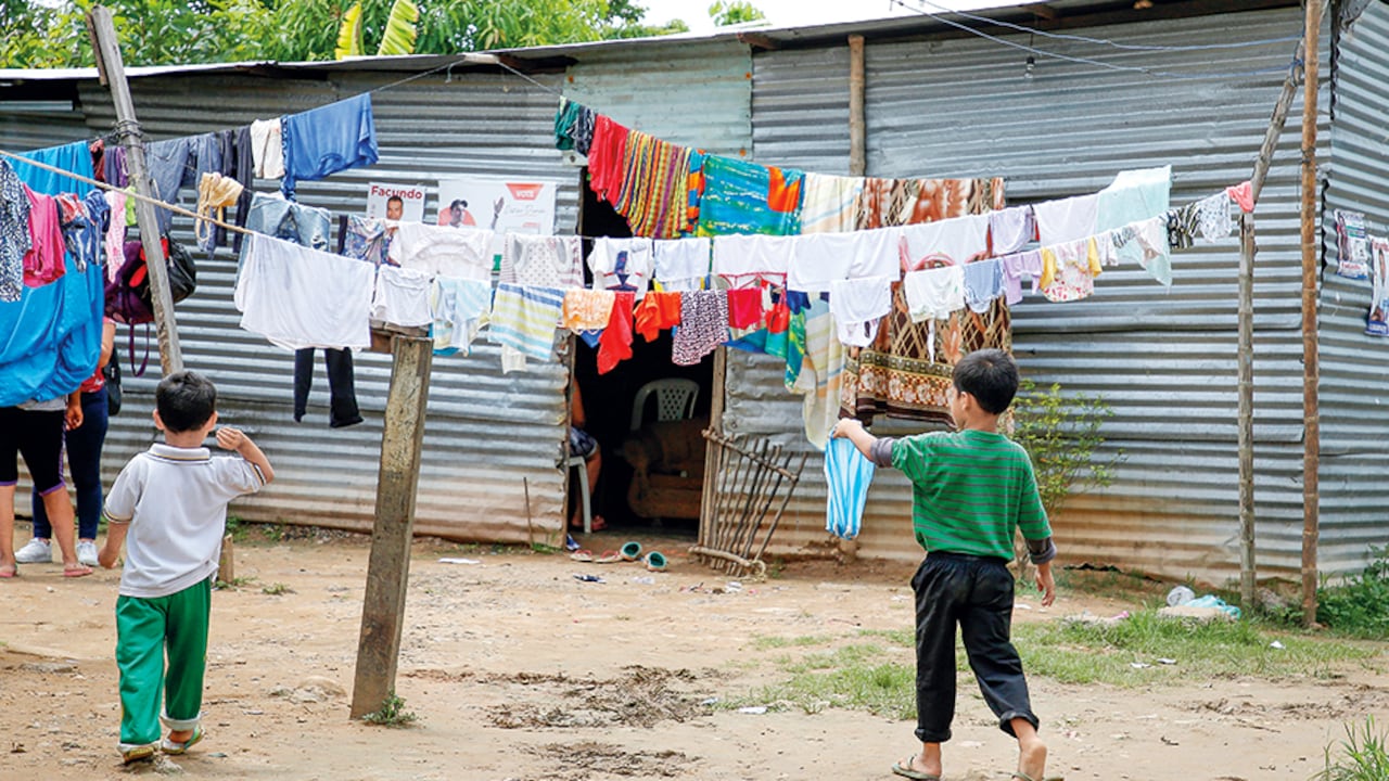 El Gobierno colombiano espera la llegada de recursos de la banca internacional para considerar la posibilidad de otorgarles subsidios de arriendo a los venezolanos.