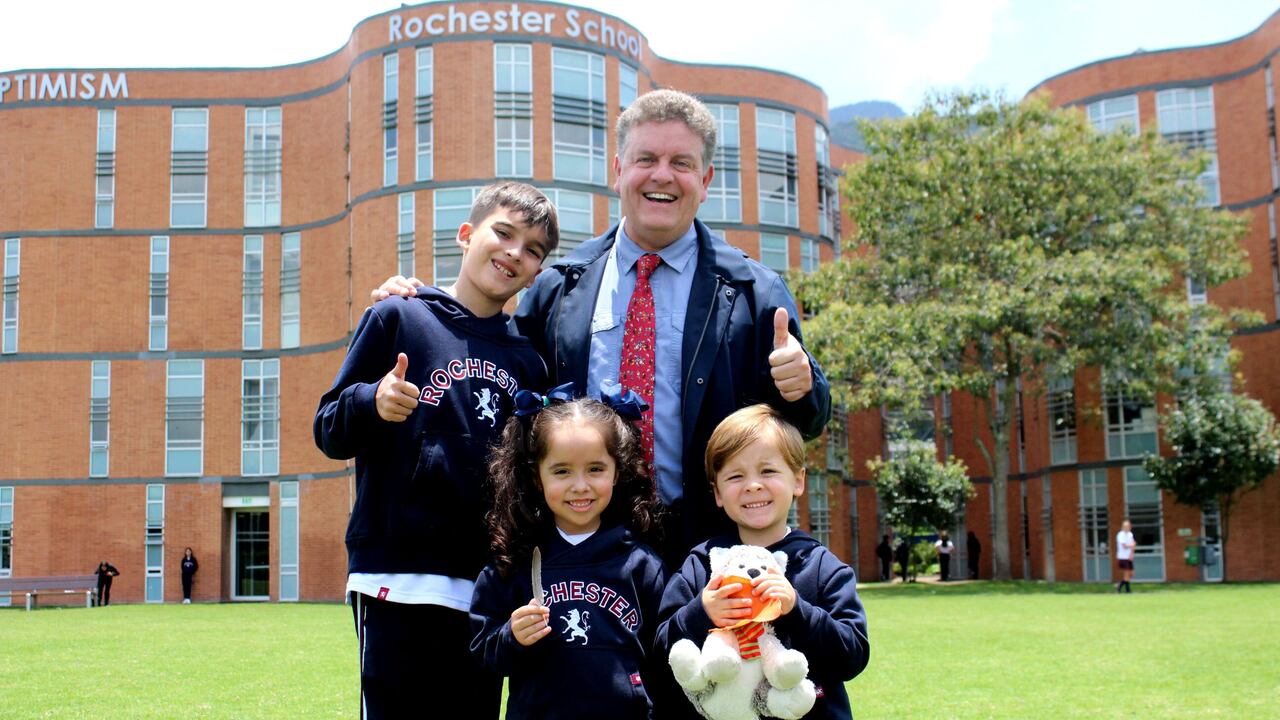 El colegio trabaja con el propósito de inspirar y educar estudiantes a tomar el control de sus vidas con el mundo en mente.