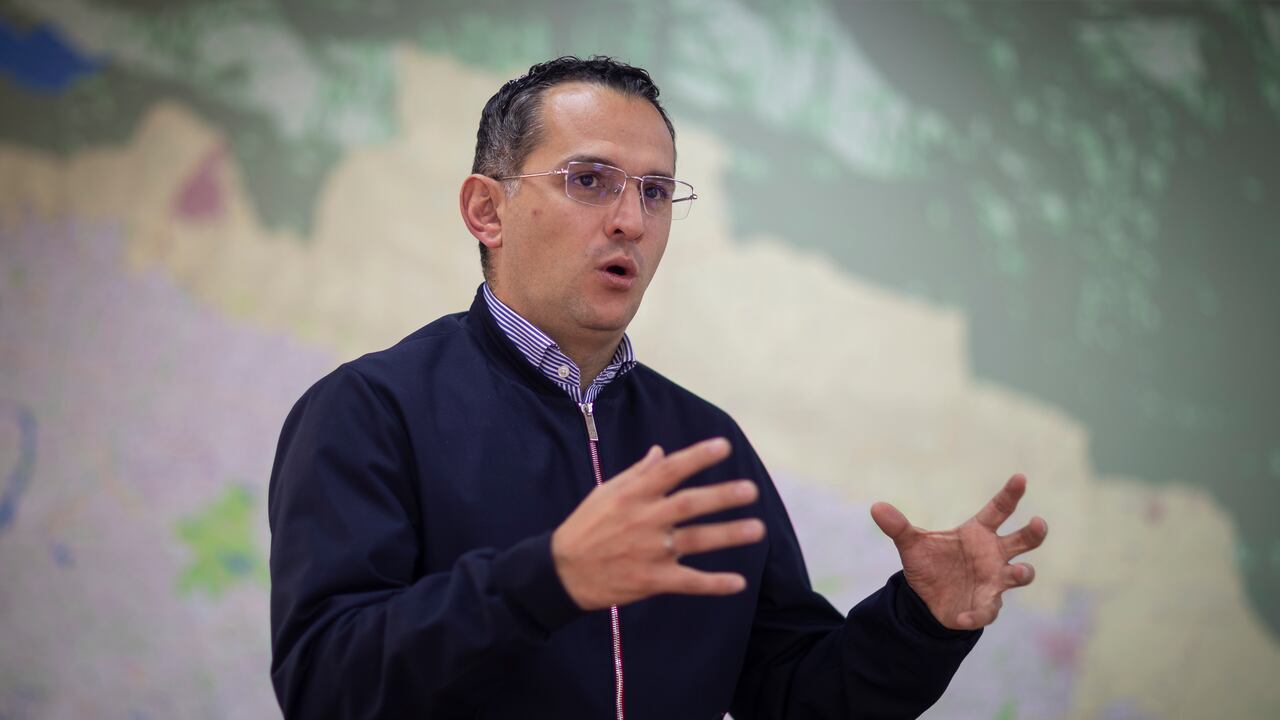 El Tribunal Administrativo de Cundinamarca admitió una demanda en contra de la elección de Julián Mauricio Ruiz como contralor de Bogotá.