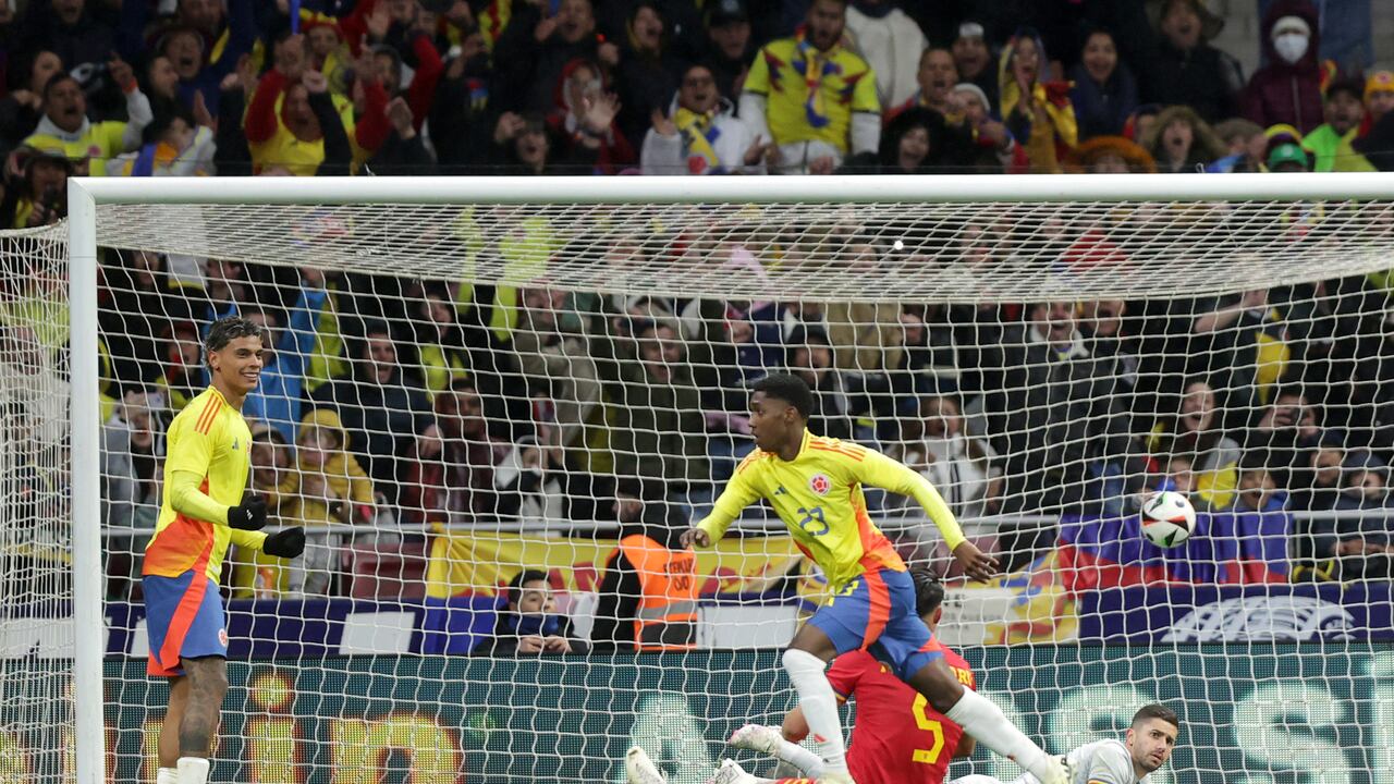 Colombia desplegó un gran fútbol ante Rumania.