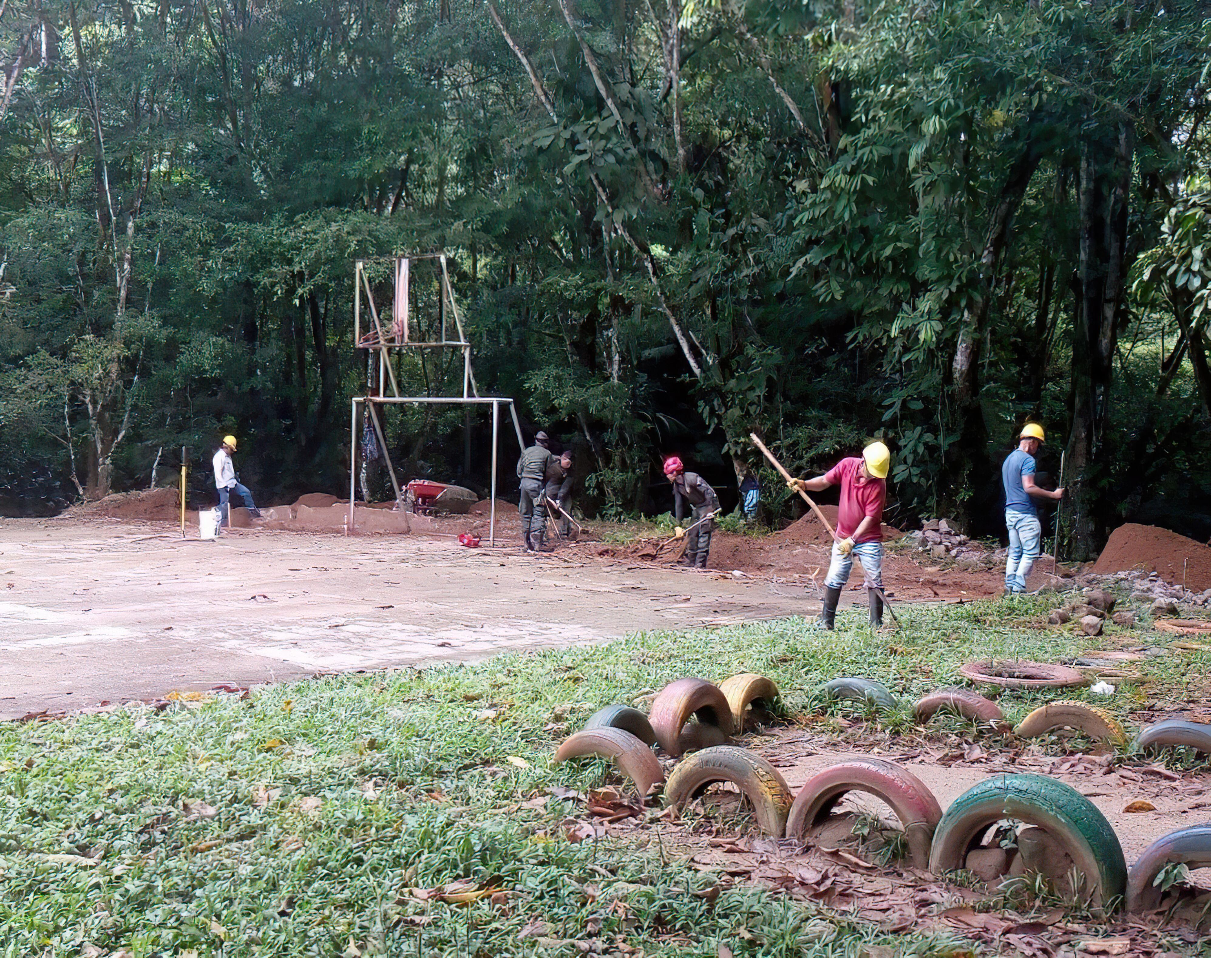 Autoridades le apuestan a combatir la ilegalidad con arreglo de escuelas en zonas de conflicto