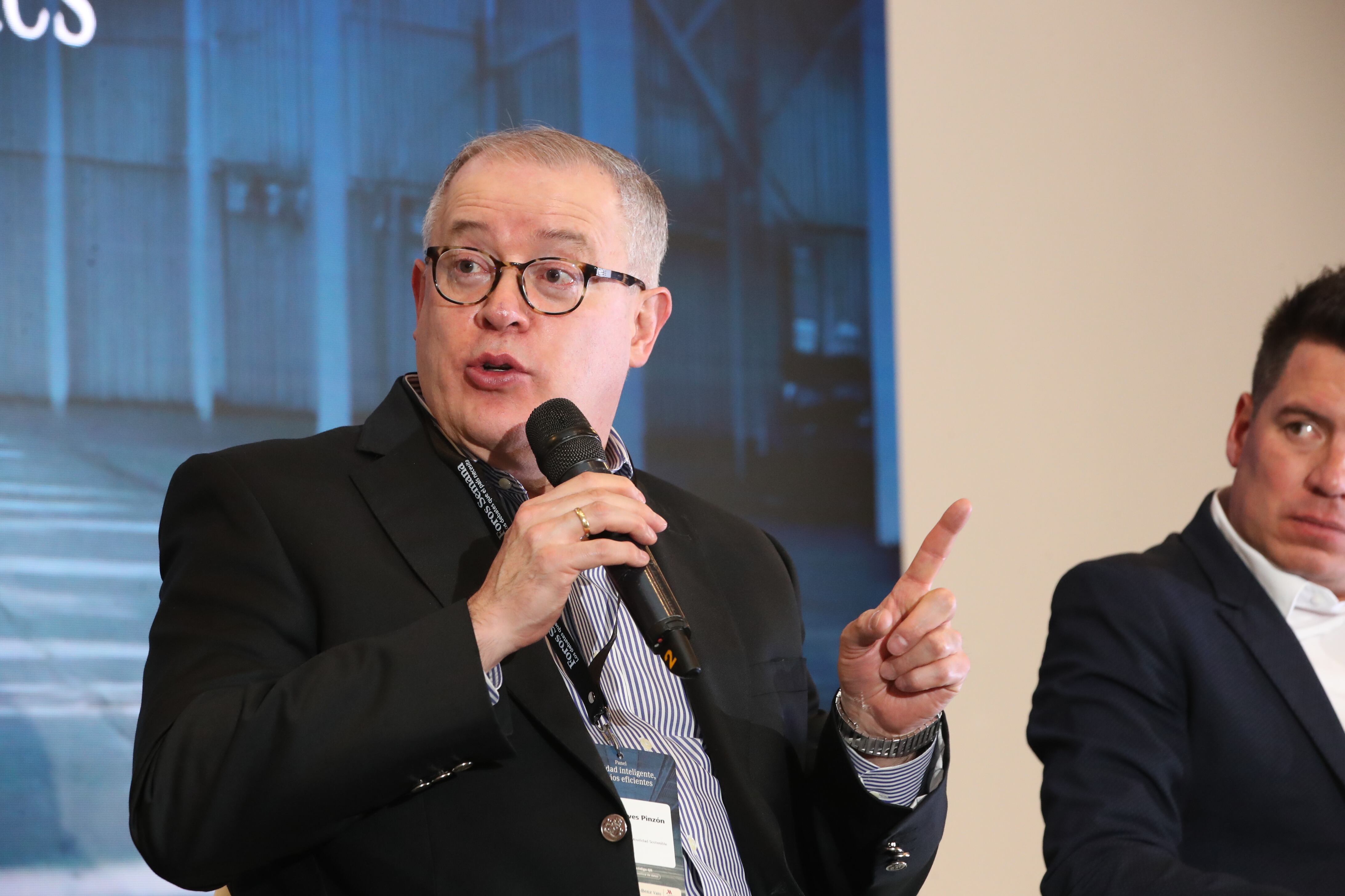 Panel ‘Movilidad inteligente, negocios eficientes’