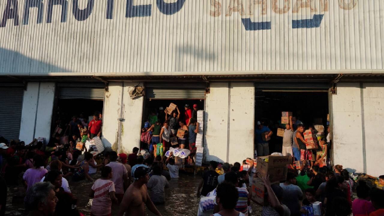 Secuelas del huracán Otis en Acapulco.