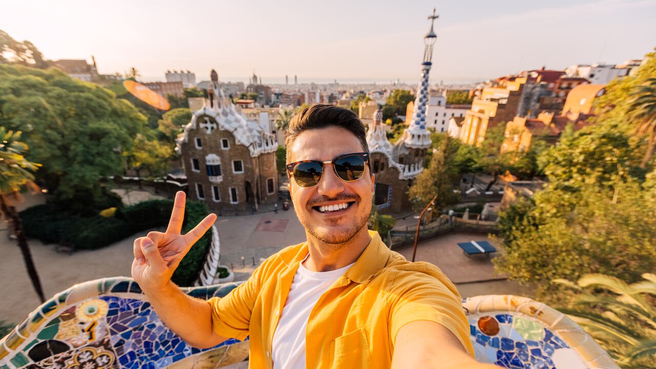 ¿Cuánto cuesta viajar a España desde Colombia?