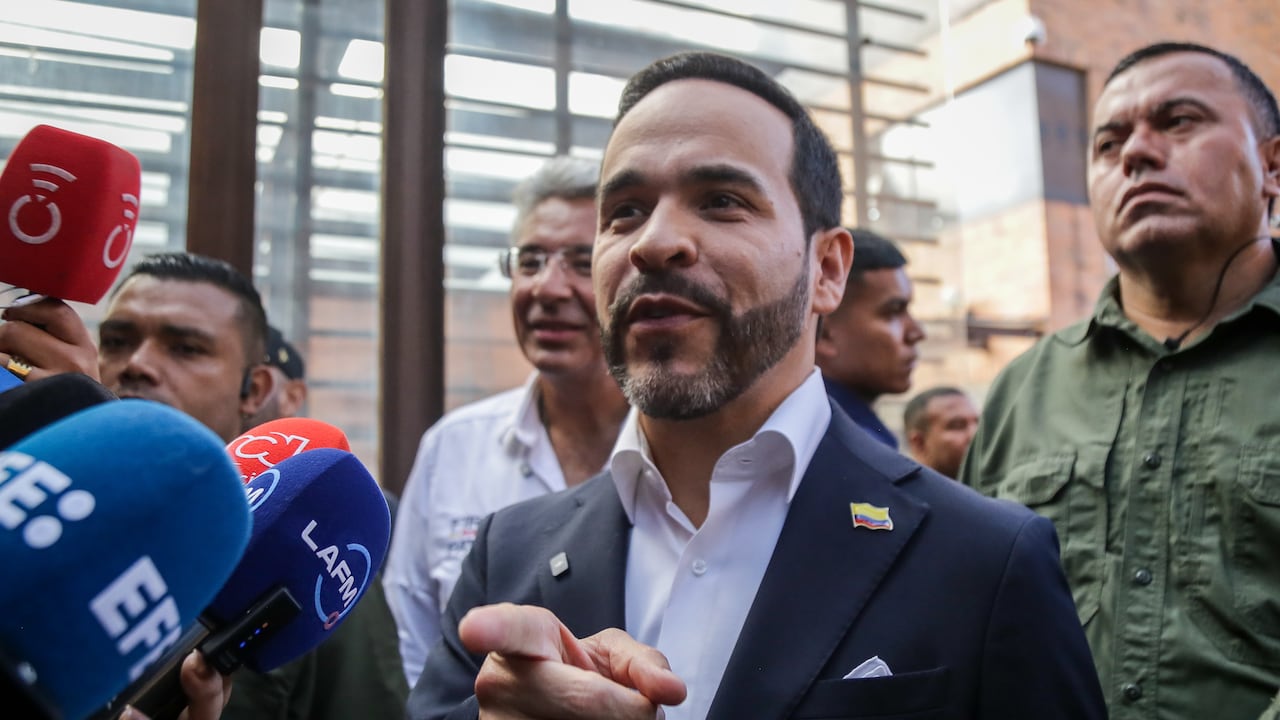 Abelardo de la Espriella denuncia presunta red de compra de votos antes de la segunda vuelta presidencial