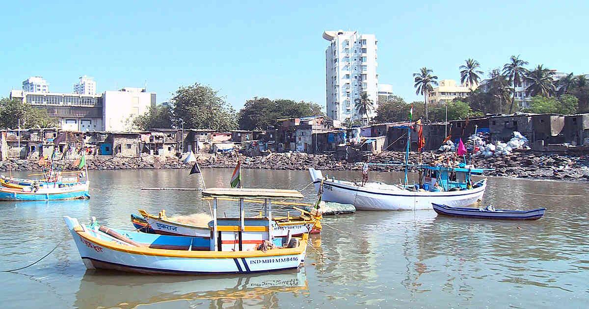 Bombay es una de las ciudades más pobladas del mundo y uno de los centros urbanos más grandes del océano Índico.