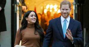 El acuerdo se da a conocer después de que Harry y Meghan renunciaran a principios de año a sus deberes reales y se mudaran de Reino Unido a Norteamérica para mantenerse lejos de la atención mediática.