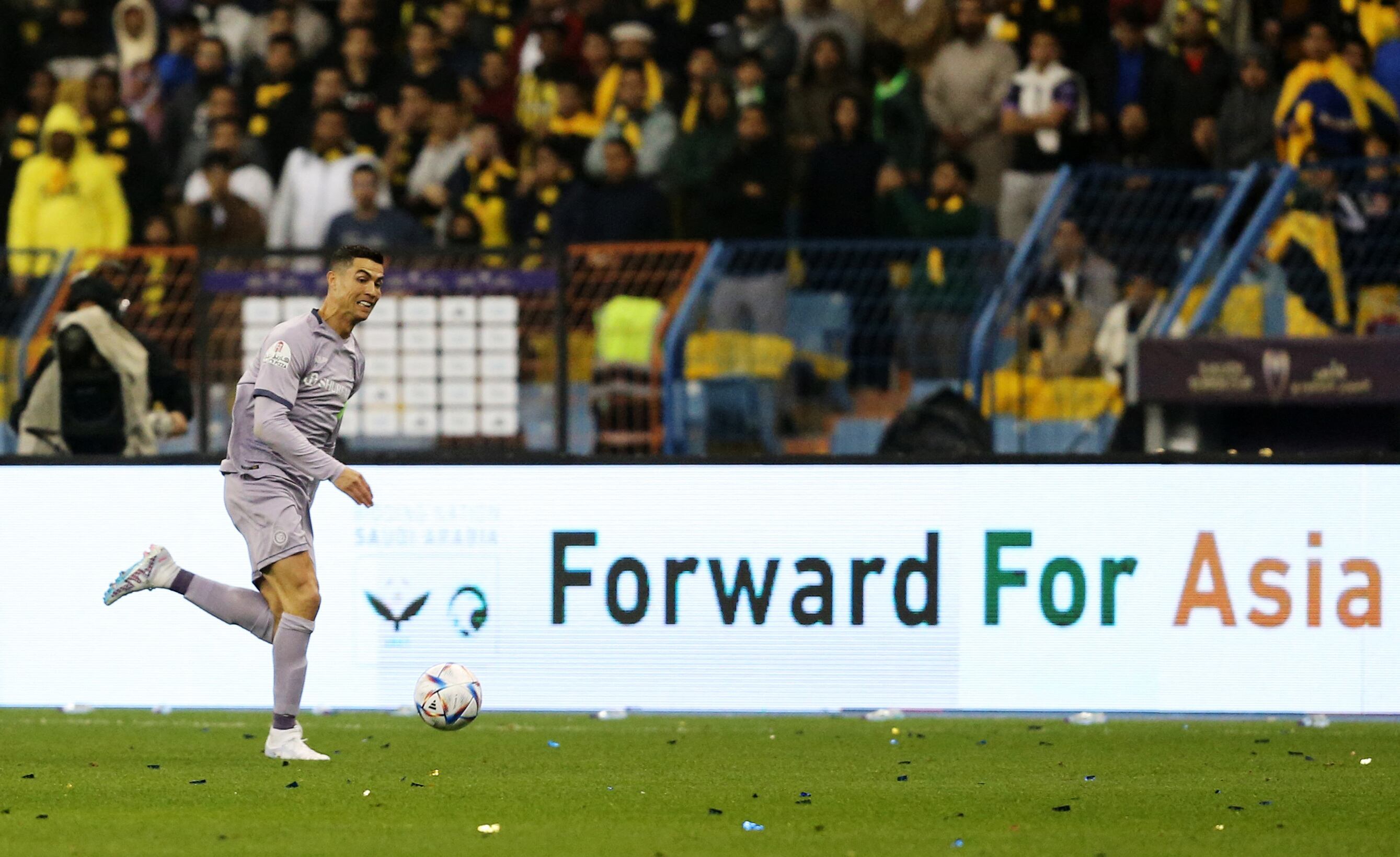 Soccer Football - Saudi Super Cup - Semi Final - Al Ittihad v Al Nassr - King Fahd International Stadium, Riyadh, Saudia Arabia - January 26, 2023 Al Nassr's Cristiano Ronaldo in action REUTERS/Ahmed Yosri