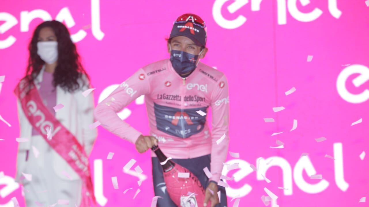 Egan Bernal lider del Giro