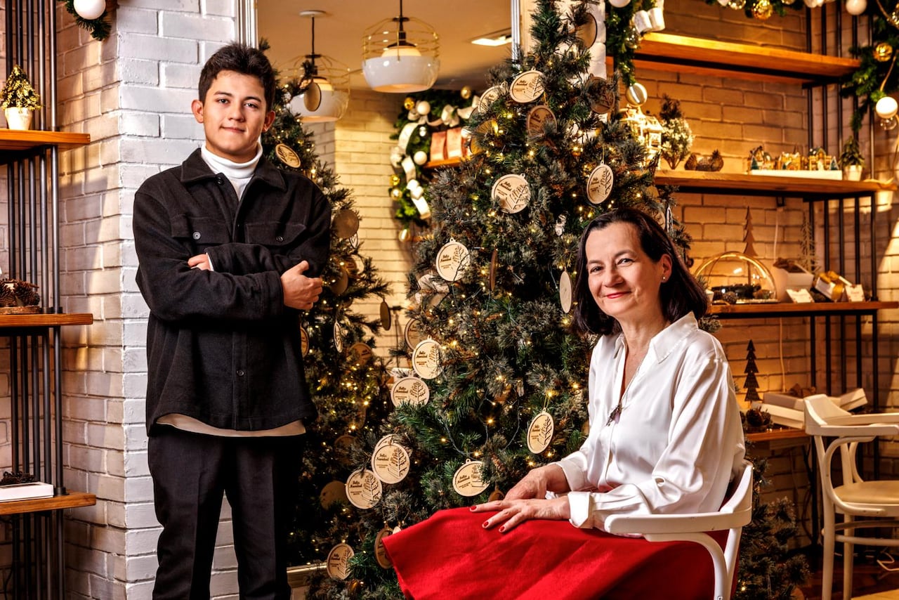 Clara Rojas y su hijo, Emmanuel.