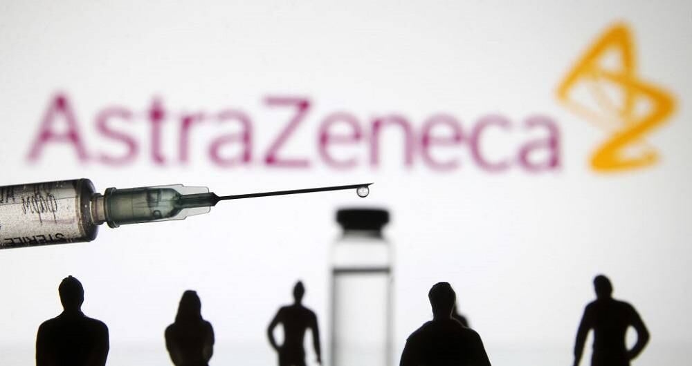 AstraZeneca pidió a la Unión Europea autorización para su vacuna contra covid.