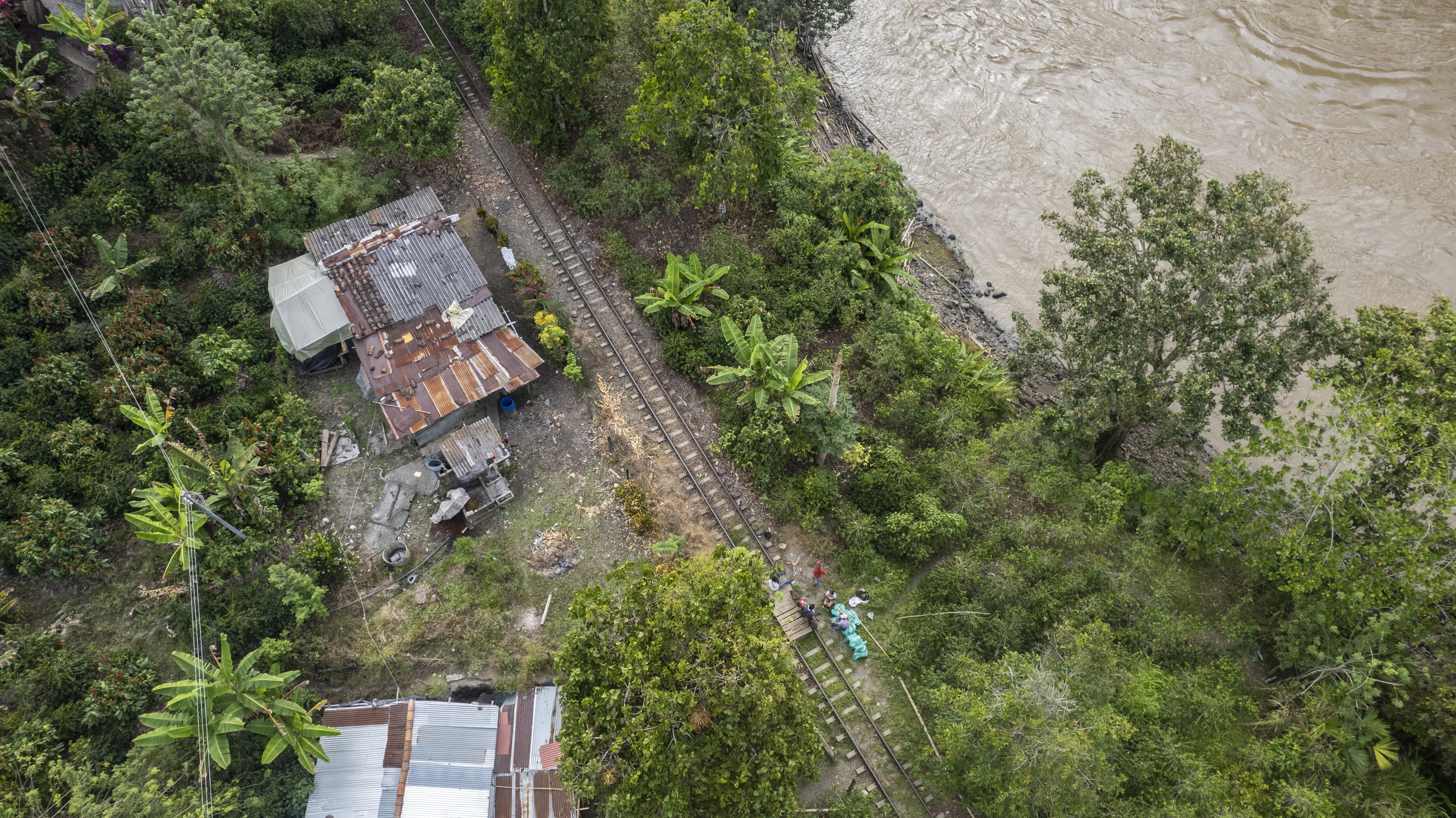 no usar, uso exclusivo mejor colombia, Especial Empresas que construyen país. Travolution
