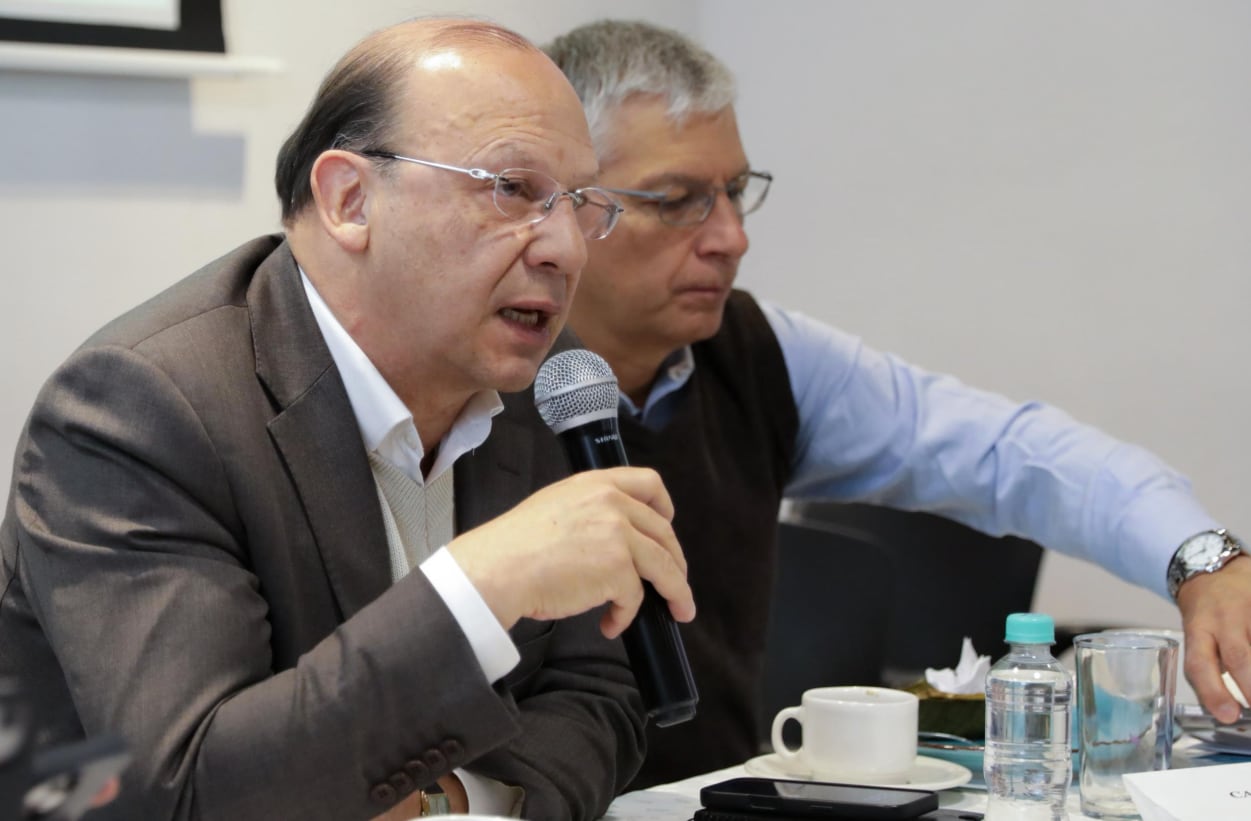Germán Ávila, ministro de Hacienda, y Carlos Betancourt, director (e) de la Dian.