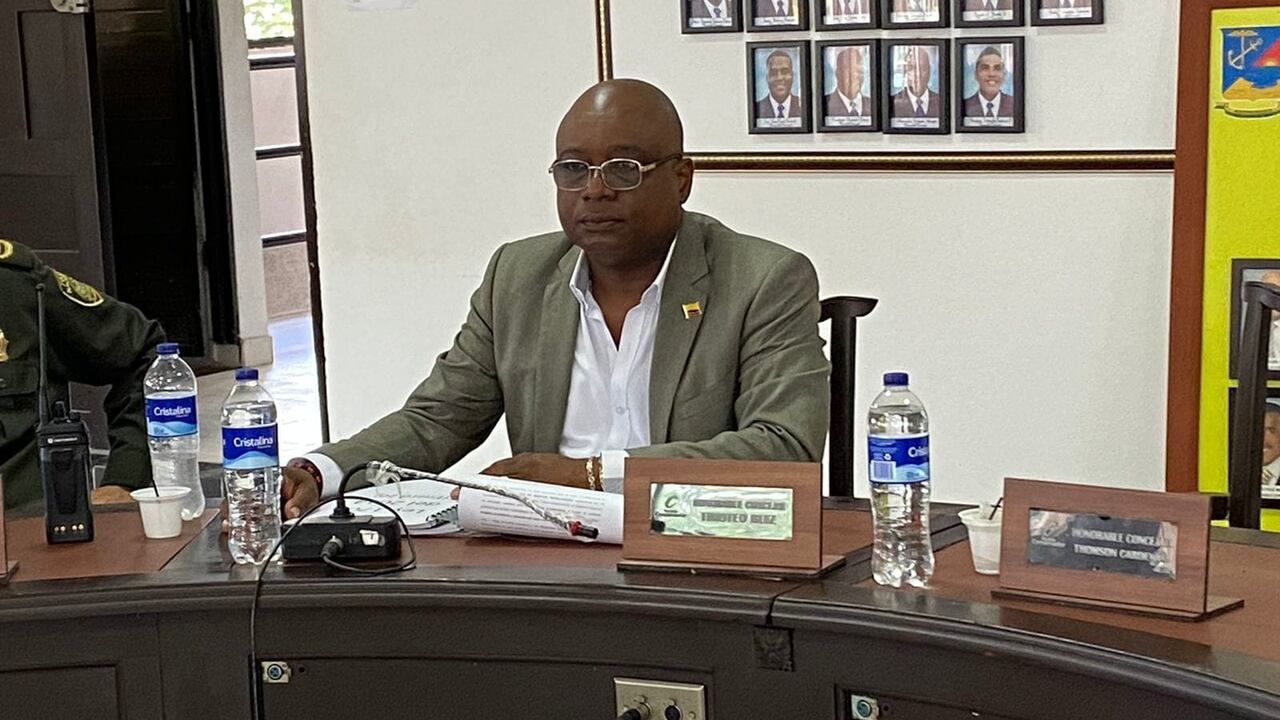 Increíble: robaron al Secretario de Seguridad de Buenaventura; un escolta y presunto delincuente resultaron heridos.