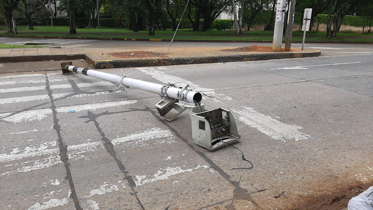 Cámaras de foto multas en Cali vandalizadas