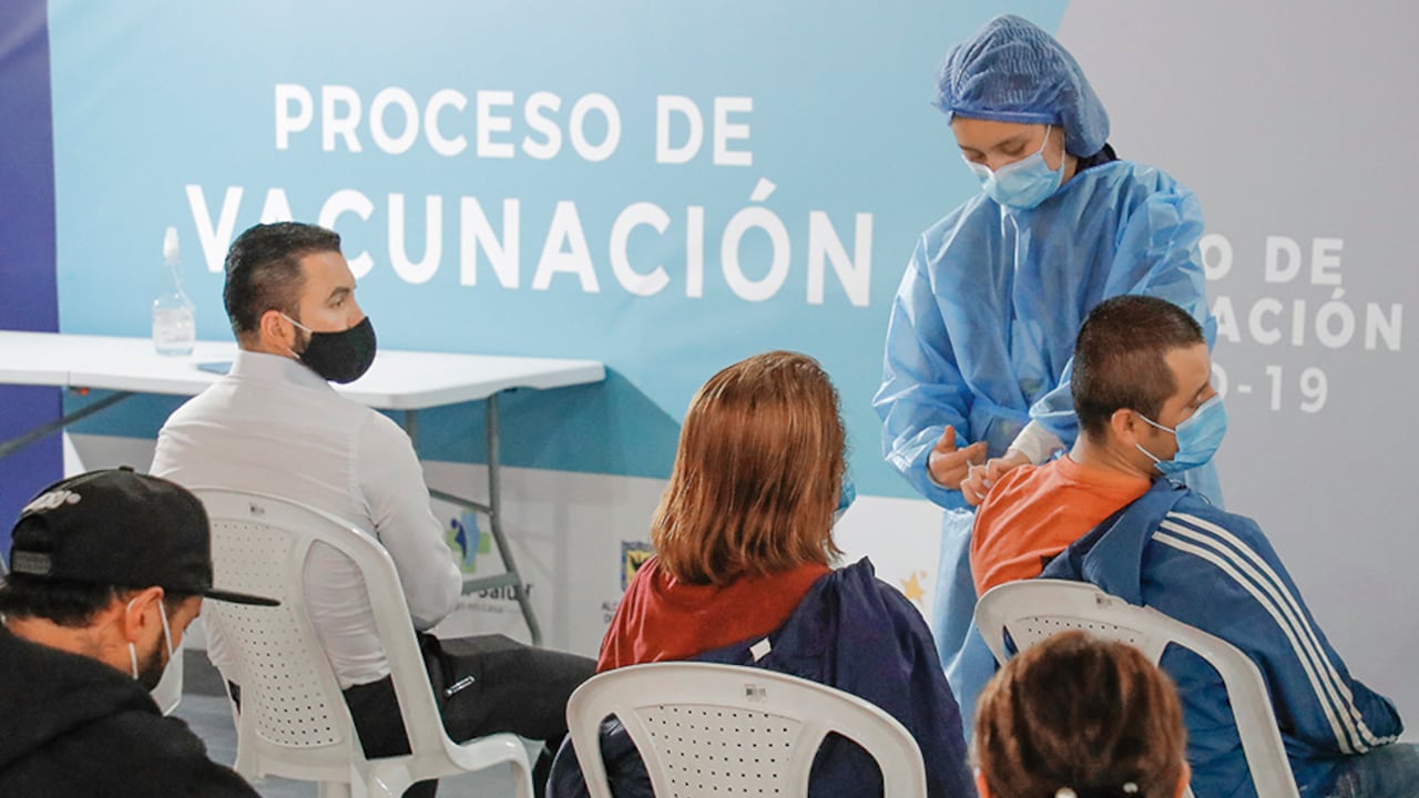 De acuerdo con las cifras del Min Salud, se han vacunado 26.397.923 personas con esquemas completos.