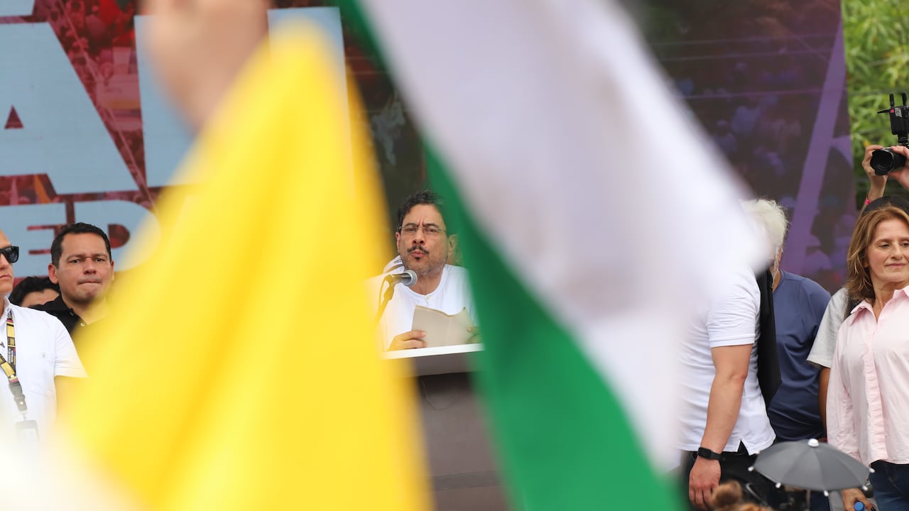 El excandidato presidencial y senador Iván Cepeda había presentado una tutela para revivir las emisoras de paz.