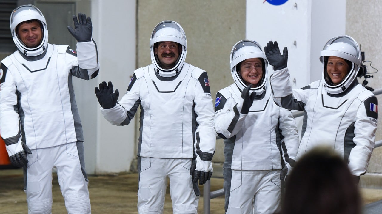 Los miembros de Crew-12 son el cosmonauta de Roscosmos, Andrei Fedyaev, los astronautas de la NASA, Jack Hathaway y Jessica Meir, y la astronauta de la ESA, Sophie Adenot.
