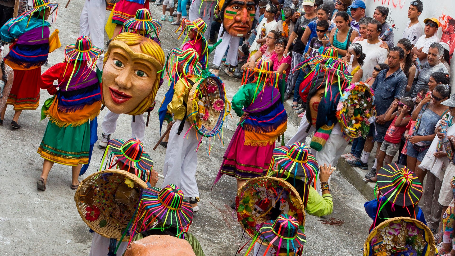 Carnaval Andino de Negros y Blancos